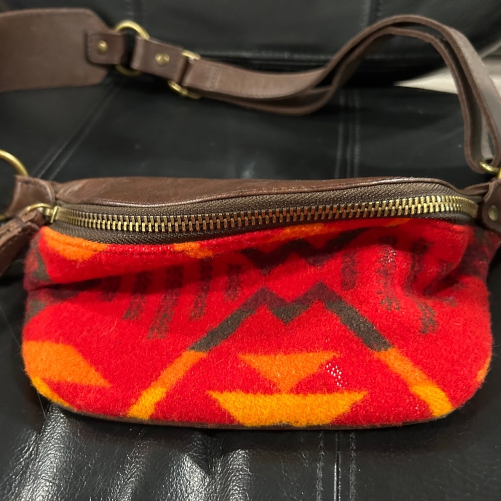 Pendleton Brown And Red Patterned Cowhide Leather… - image 1